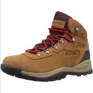Columbia Women's Newton Ridge Plus Waterproof